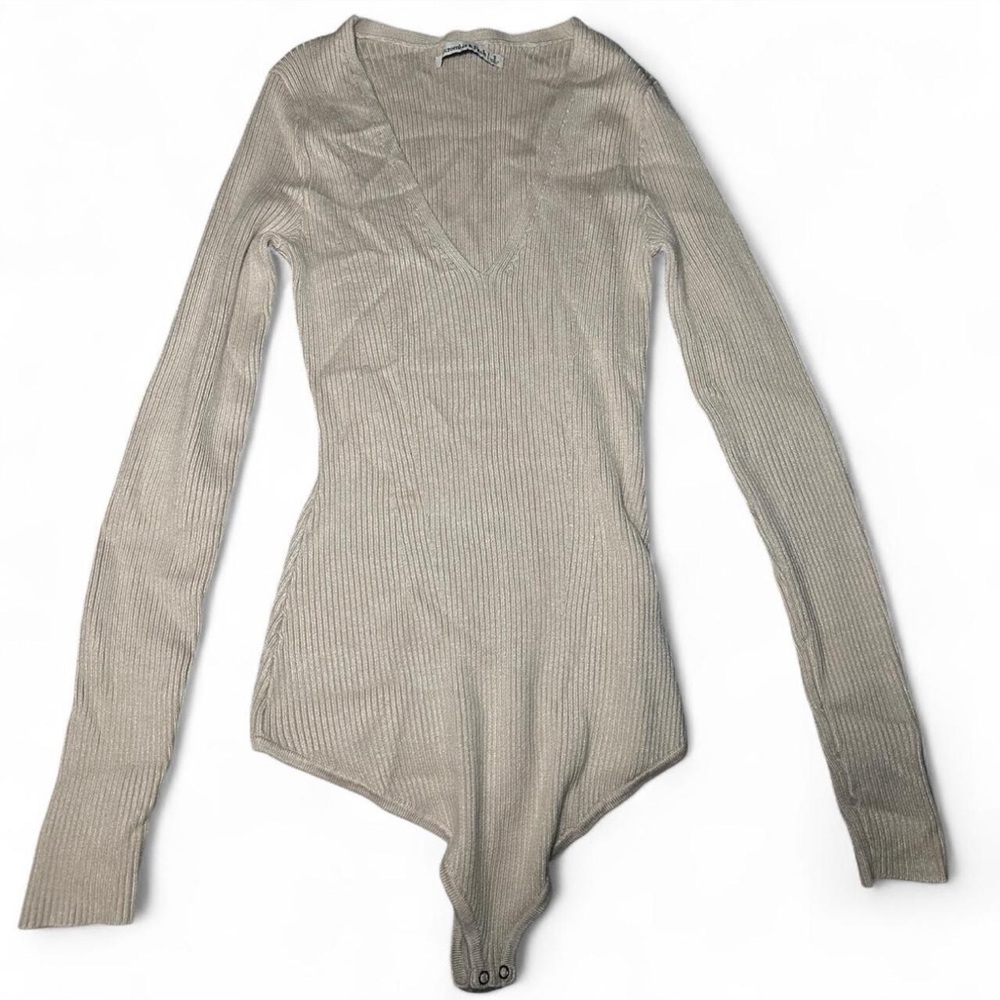Abercrombie & Fitch Cream Ribbed V-neck sweater bodysuit
